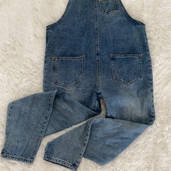 Frontwards backwards medium wash denim overalls - Picture 3 of 8